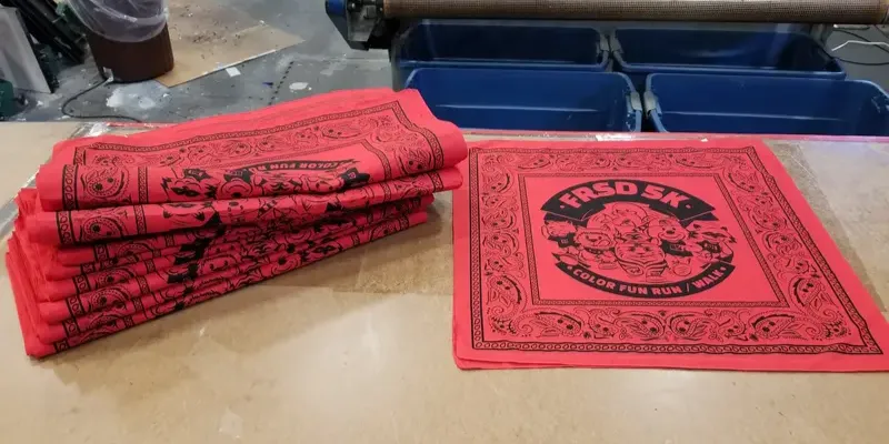 Logo Bandanas